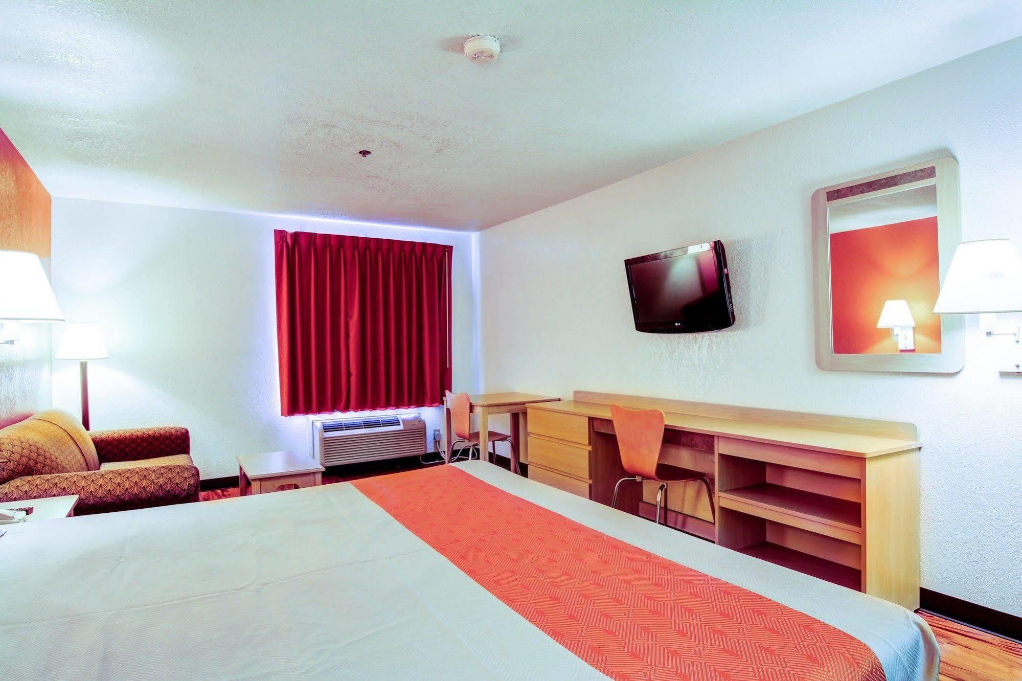 Motel 6-Columbia, Mo - East Buitenkant foto