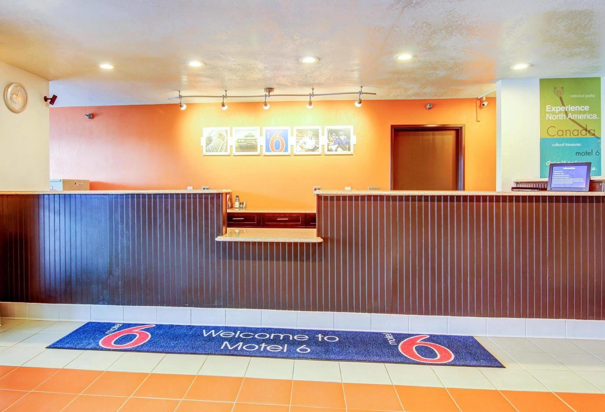 Motel 6-Columbia, Mo - East Buitenkant foto